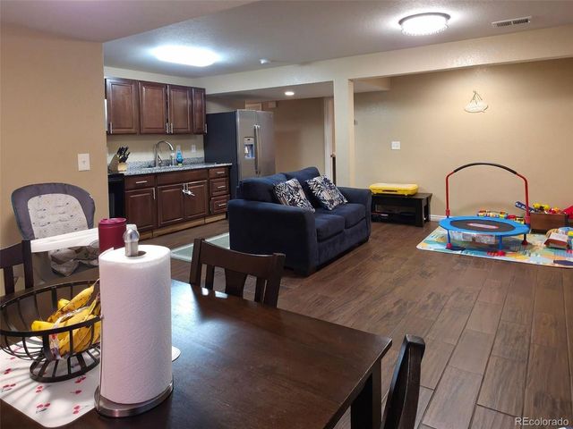 5560 Lewiston St, Denver, CO 80239