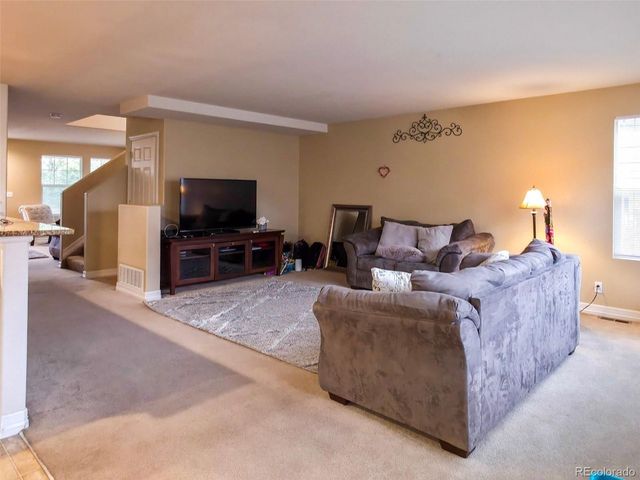 5560 Lewiston St, Denver, CO 80239