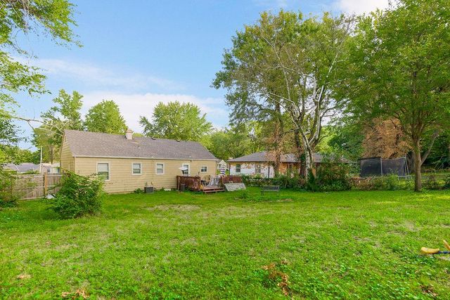8805 E 73rd Street, Raytown, MO 64133