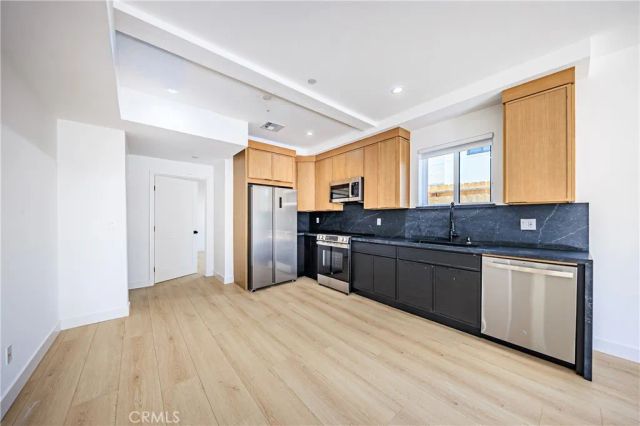 1021 Citrus Avenue 3, Los Angeles, CA 90019