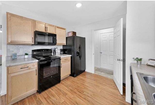 302 Freedom Drive, Foristell, MO 63348