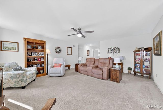 302 Freedom Drive, Foristell, MO 63348