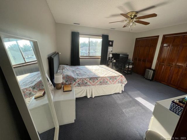 1302 Summer Hill Drive 1302, South Windsor, CT 06074