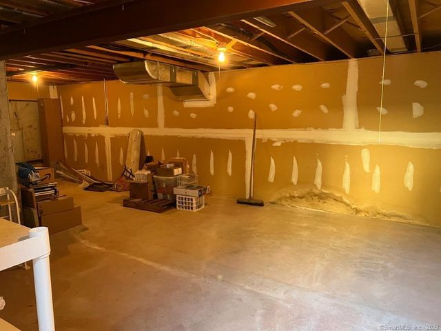 1302 Summer Hill Drive 1302, South Windsor, CT 06074