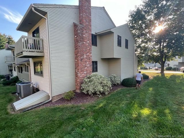 1302 Summer Hill Drive 1302, South Windsor, CT 06074