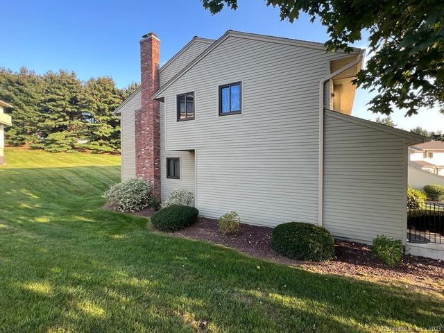 1302 Summer Hill Drive 1302, South Windsor, CT 06074