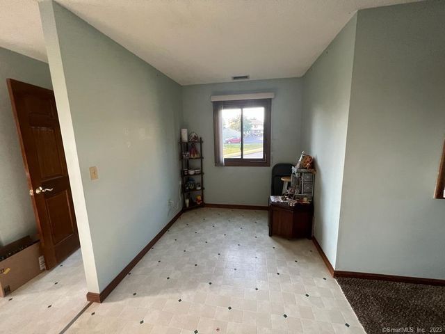 1302 Summer Hill Drive 1302, South Windsor, CT 06074