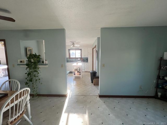 1302 Summer Hill Drive 1302, South Windsor, CT 06074