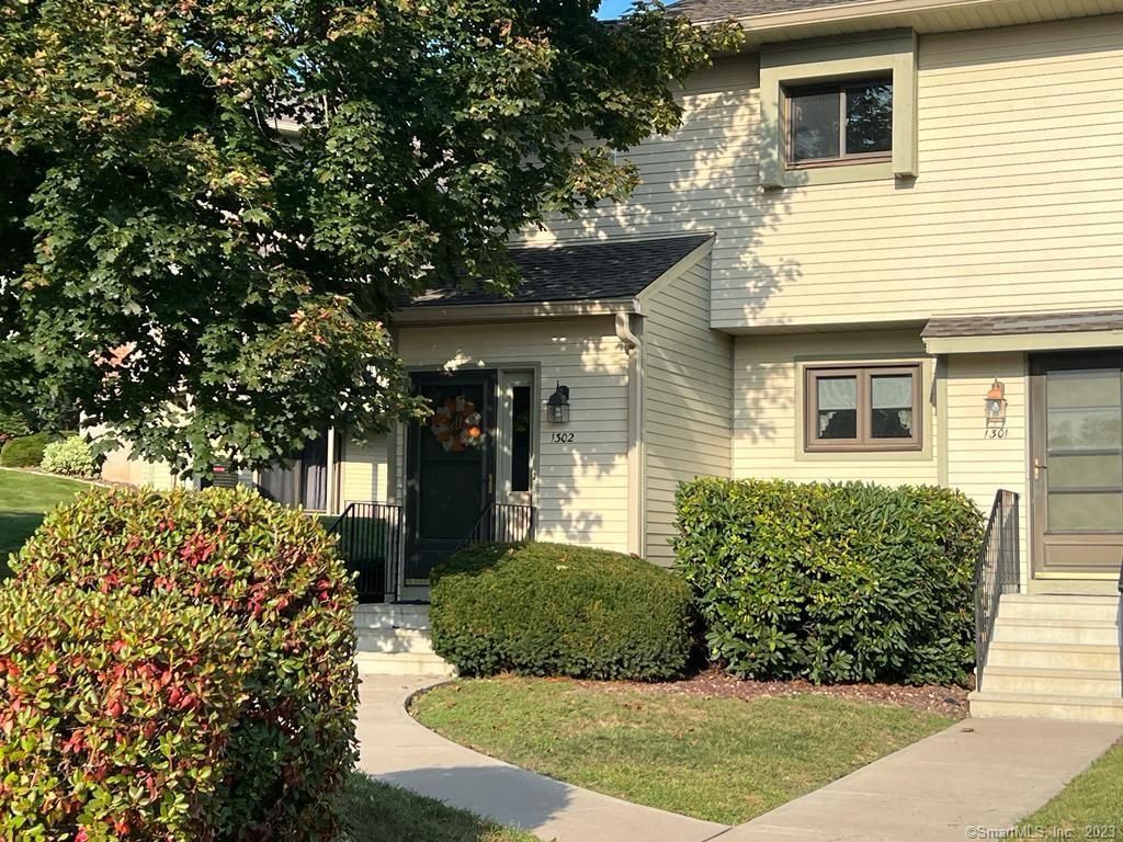 1302 Summer Hill Drive 1302, South Windsor, CT 06074