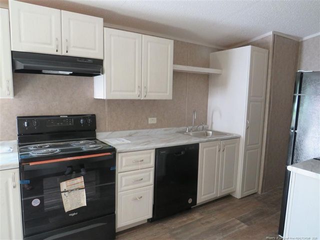 1638 Buzz Drive, Spring Lake, NC 28390