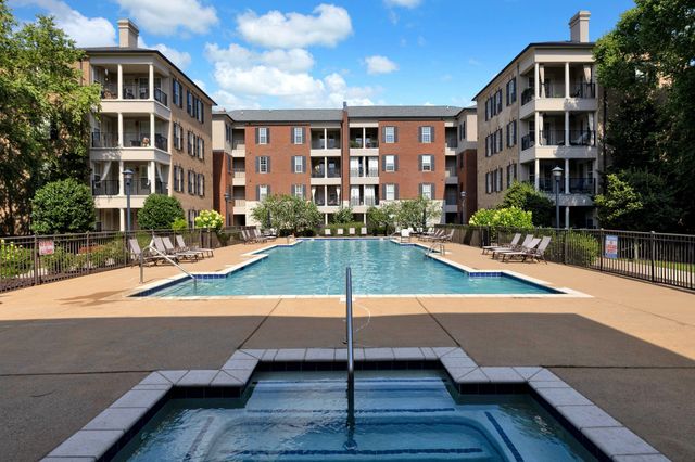 307 Seven Springs Way Apt 305, Brentwood, TN 37027