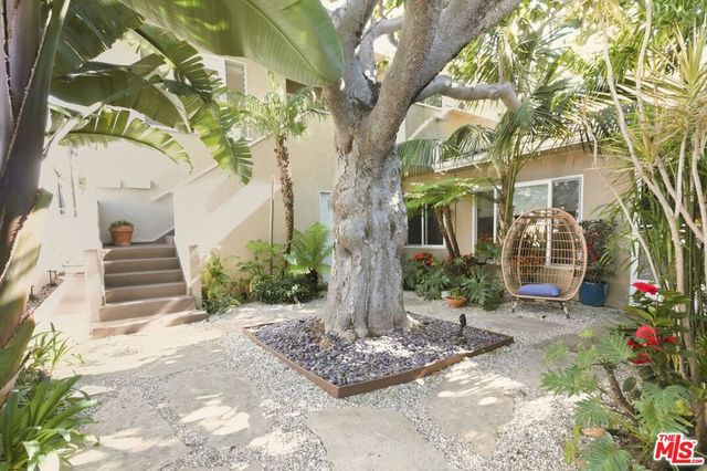 853 12th Street B, Santa Monica, CA 90403