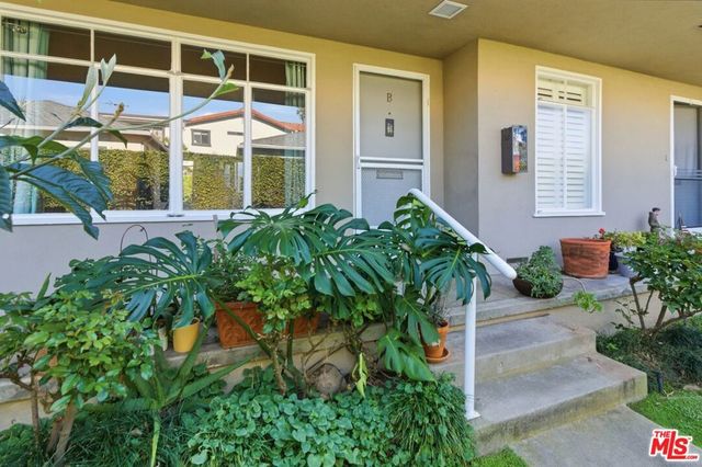 853 12th Street B, Santa Monica, CA 90403