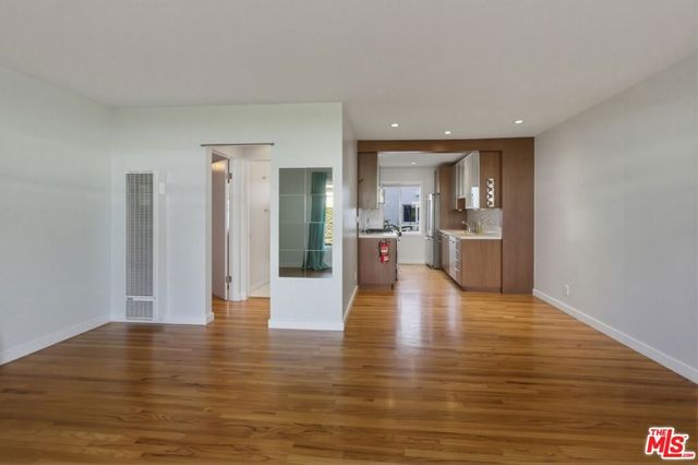 853 12th Street B, Santa Monica, CA 90403