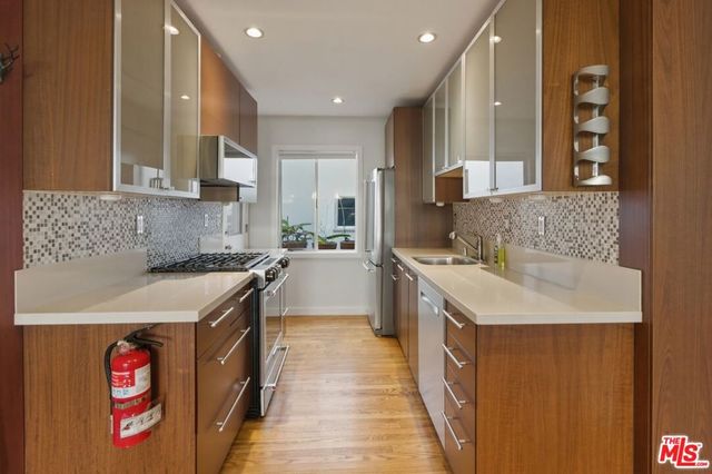 853 12th Street B, Santa Monica, CA 90403