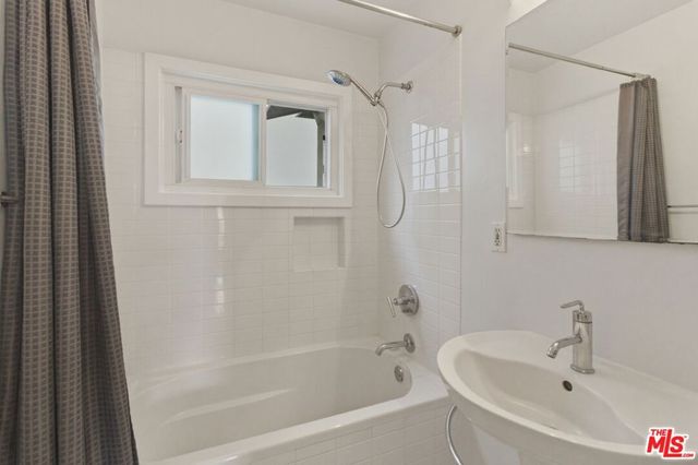 853 12th Street B, Santa Monica, CA 90403