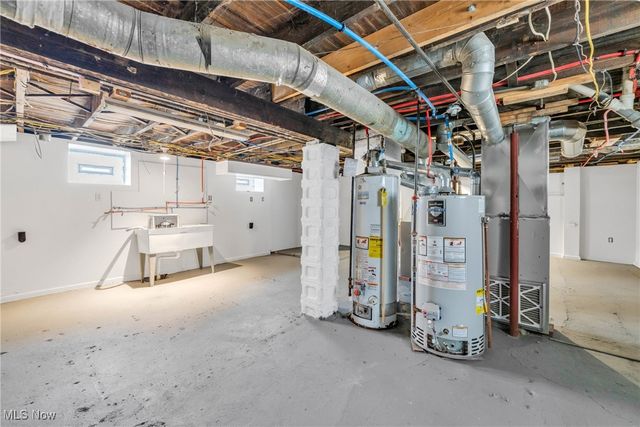 15008 Sylvia Avenue, Cleveland, OH 44110