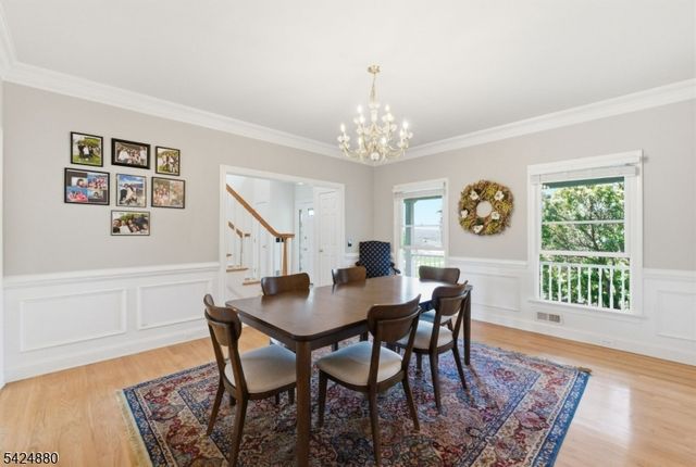 19 Allerton Rd, Clinton Twp., NJ 08833