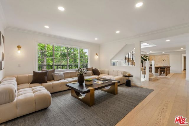 9315 Beverly Crest Drive, Beverly Hills, CA 90210