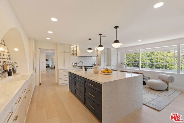 9315 Beverly Crest Drive, Beverly Hills, CA 90210