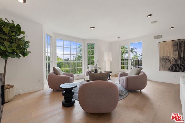 9315 Beverly Crest Drive, Beverly Hills, CA 90210