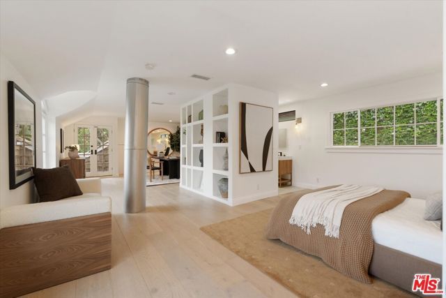 9315 Beverly Crest Drive, Beverly Hills, CA 90210