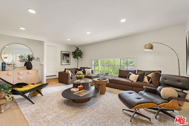 9315 Beverly Crest Drive, Beverly Hills, CA 90210