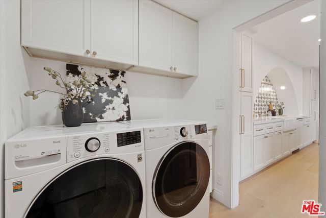 9315 Beverly Crest Drive, Beverly Hills, CA 90210