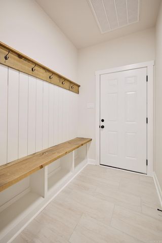 10557 W Miller Sardis Road, Bauxite, AR 72011