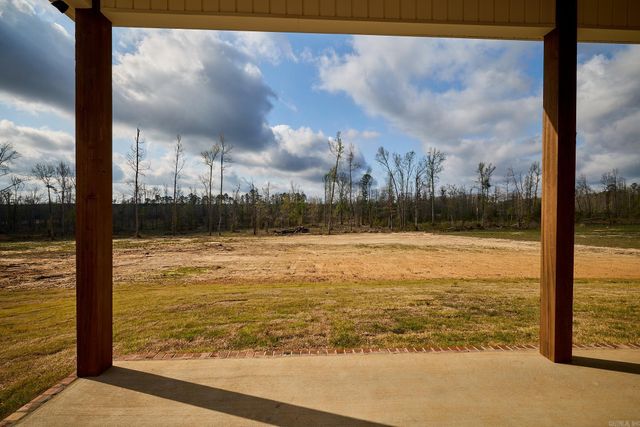 10557 W Miller Sardis Road, Bauxite, AR 72011