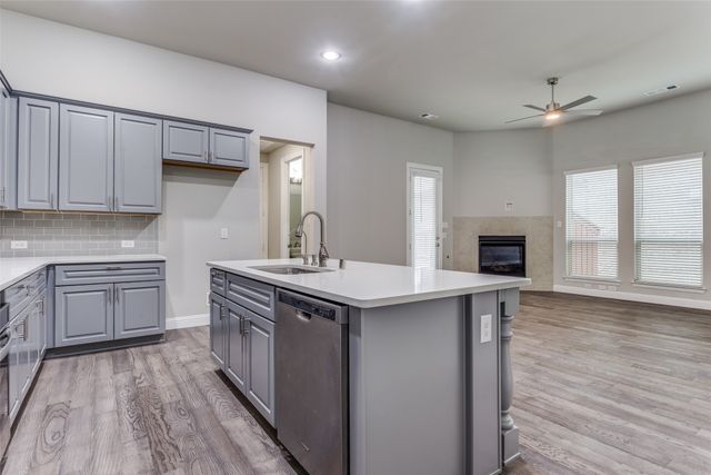17620 Bottlebrush Drive, Dallas, TX 75252
