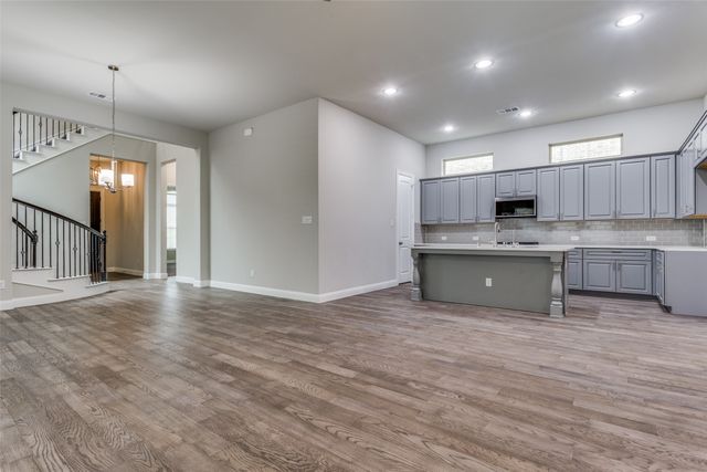 17620 Bottlebrush Drive, Dallas, TX 75252