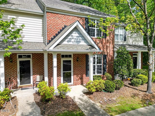 203 Sir William Lane, Rolesville, NC 27571