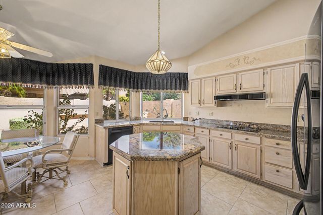 19105 N 90TH Drive, Peoria, AZ 85382