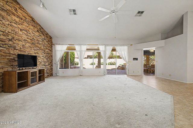 19105 N 90TH Drive, Peoria, AZ 85382