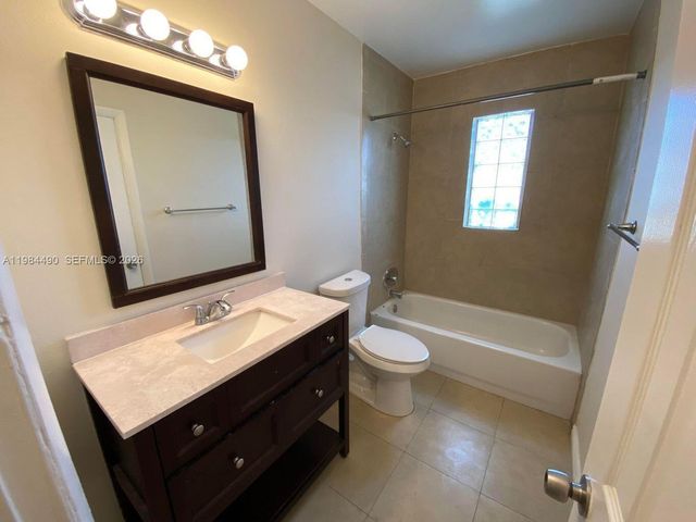 1528 S Avenue S 0, Riviera Beach, FL 33404