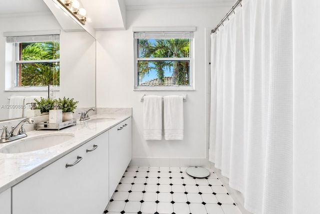 3538 SW 175th Avenue, Miramar, FL 33029