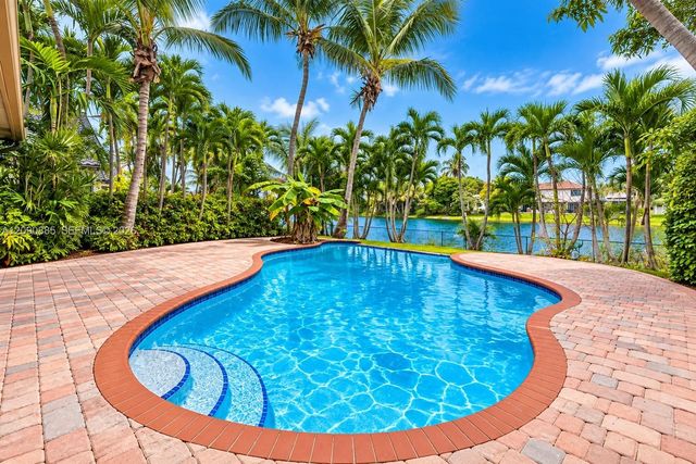 3538 SW 175th Avenue, Miramar, FL 33029