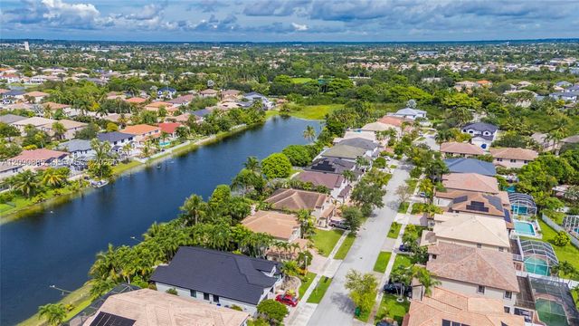 3538 SW 175th Avenue, Miramar, FL 33029
