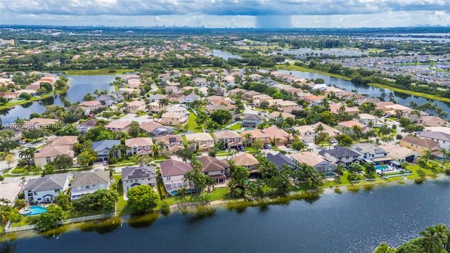 3538 SW 175th Avenue, Miramar, FL 33029