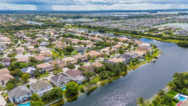 3538 SW 175th Avenue, Miramar, FL 33029