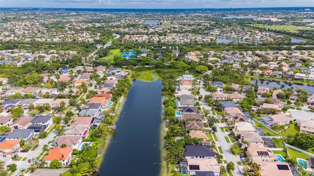 3538 SW 175th Avenue, Miramar, FL 33029