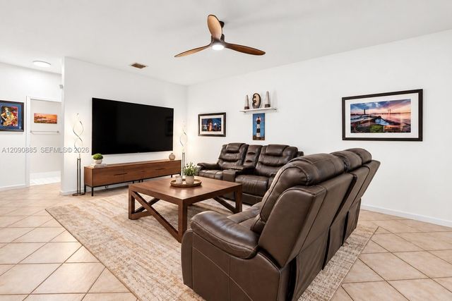 3538 SW 175th Avenue, Miramar, FL 33029