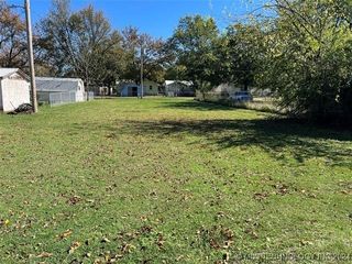 207 S Orphan Street, Pryor, OK 74361