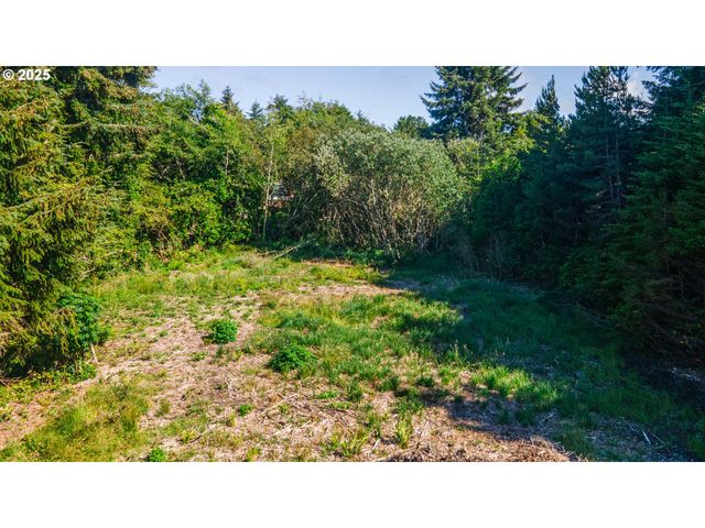 0 CAPE ARAGO 3800, Coos Bay, OR 97420