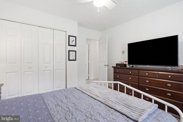 102 WISHBONE CIR, Hedgesville, WV 25427