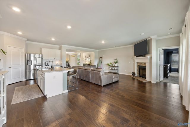 7037 Regency Lane, Gurley, AL 35748