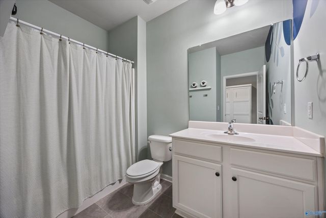 7037 Regency Lane, Gurley, AL 35748