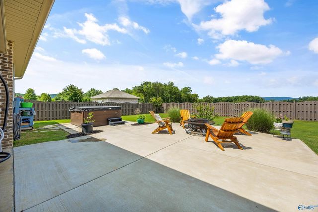 7037 Regency Lane, Gurley, AL 35748
