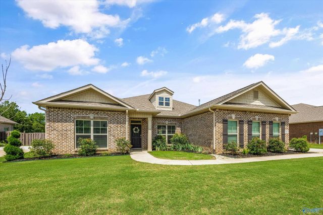7037 Regency Lane, Gurley, AL 35748